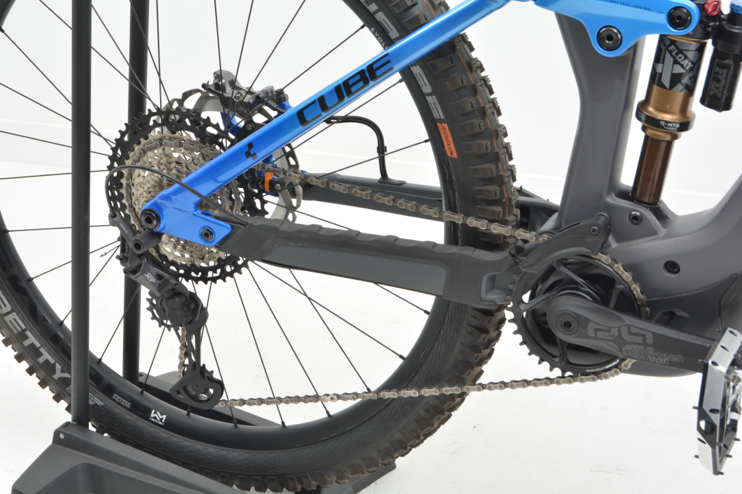 Cube Cube stereo hybride 140 hpc Heren