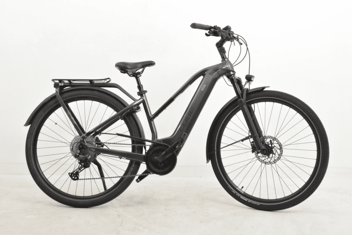 Cube TOURING HYBRID PRO STAGGER