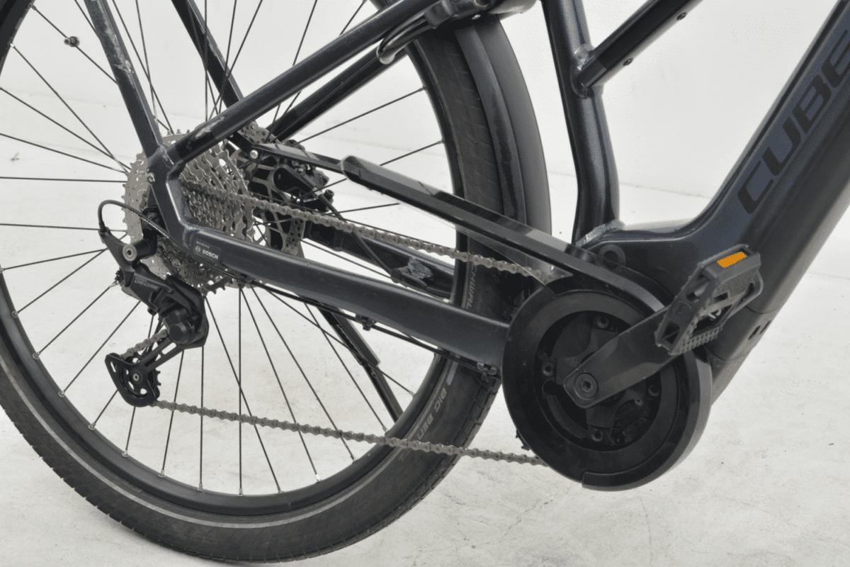 Cube TOURING HYBRID PRO STAGGER