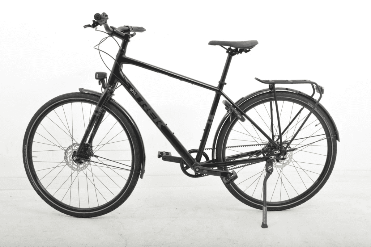 Trek District 4 equipped