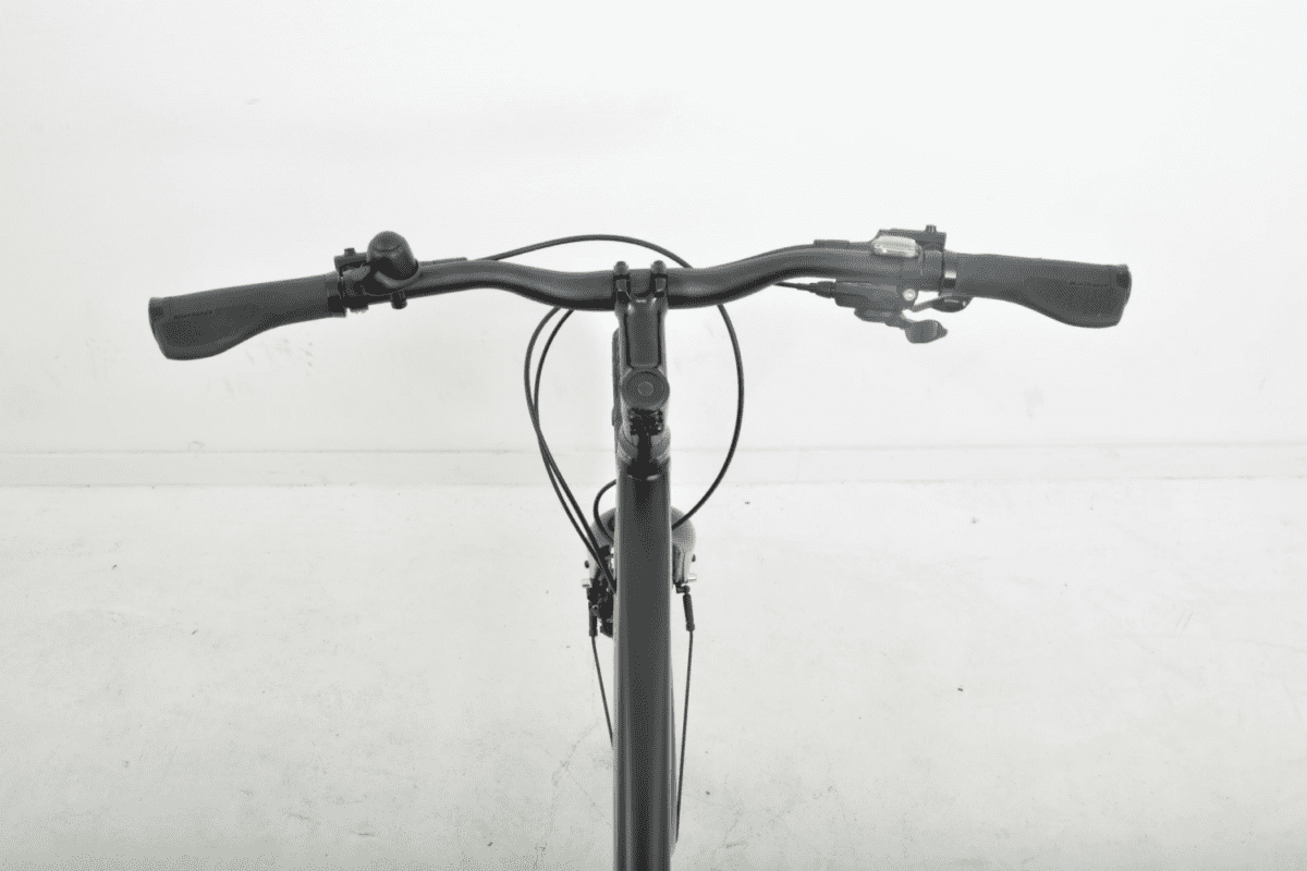 Trek District 4 equipped